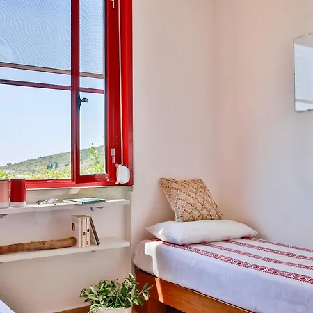 Isa - With Pool And Private In Just 500 Mt From The Aparthotel *