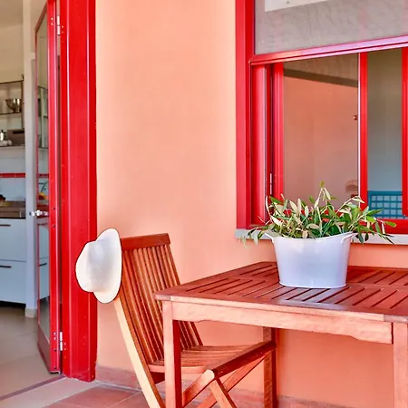 Aparthotel Isa - With Pool And Private In Just 500 Mt From The *