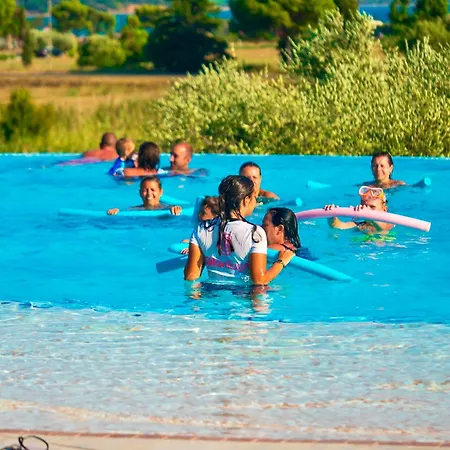 Isa - With Pool And Private In Just 500 Mt From The